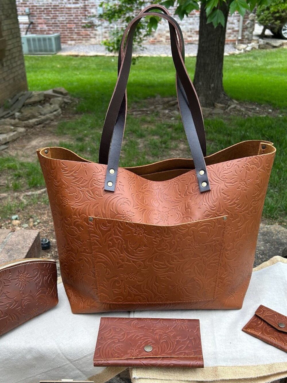 PLG OS Classic Meadow Premium Tote Bundle!